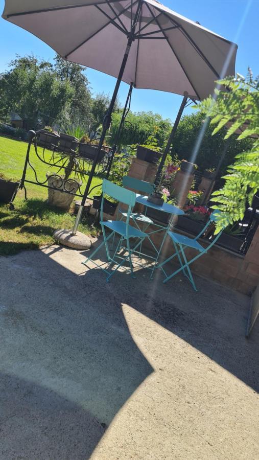 La Tana Dei Corgi Bed & Breakfast Moncrivello Eksteriør bilde