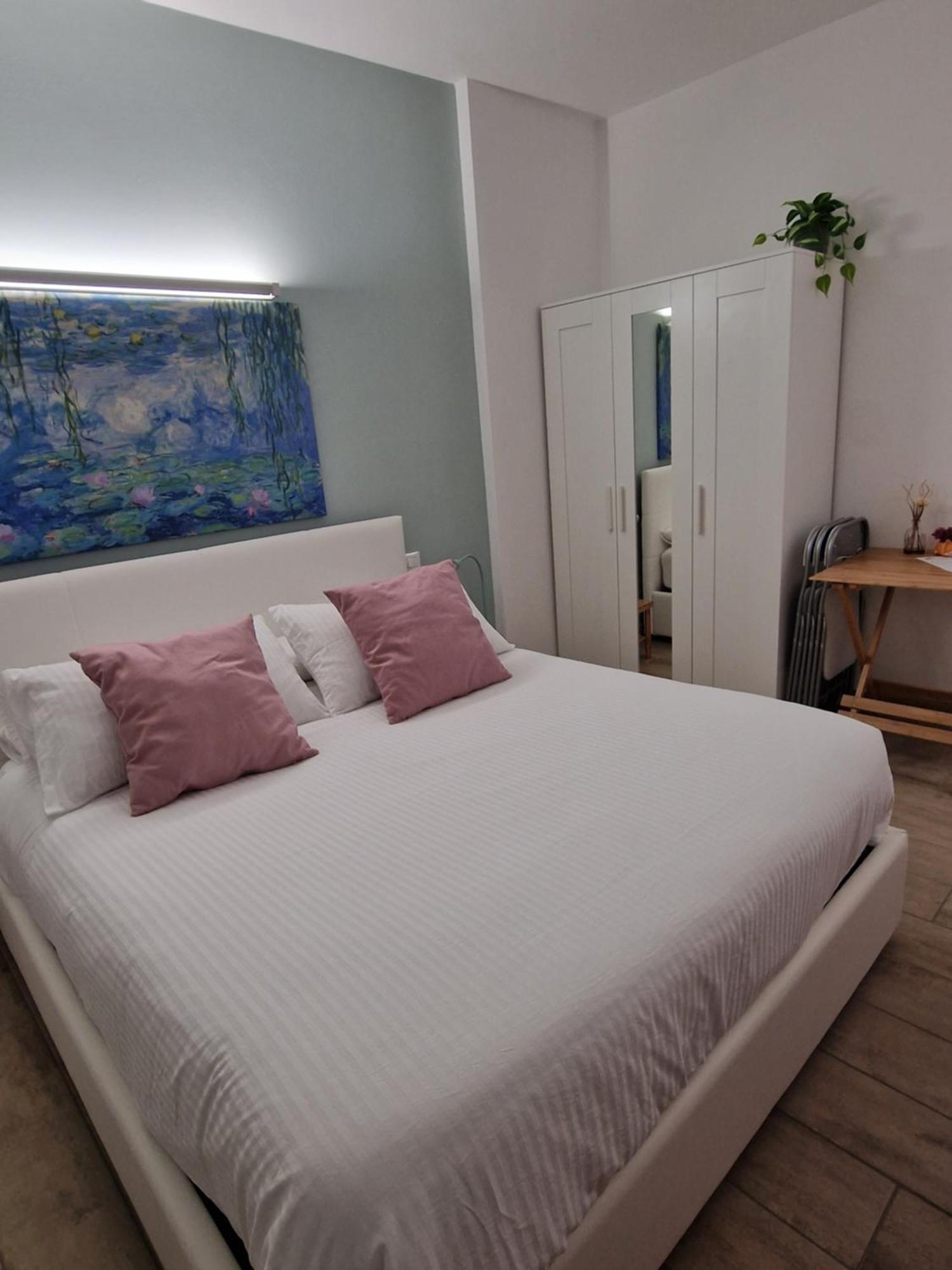 La Tana Dei Corgi Bed & Breakfast Moncrivello Rom bilde
