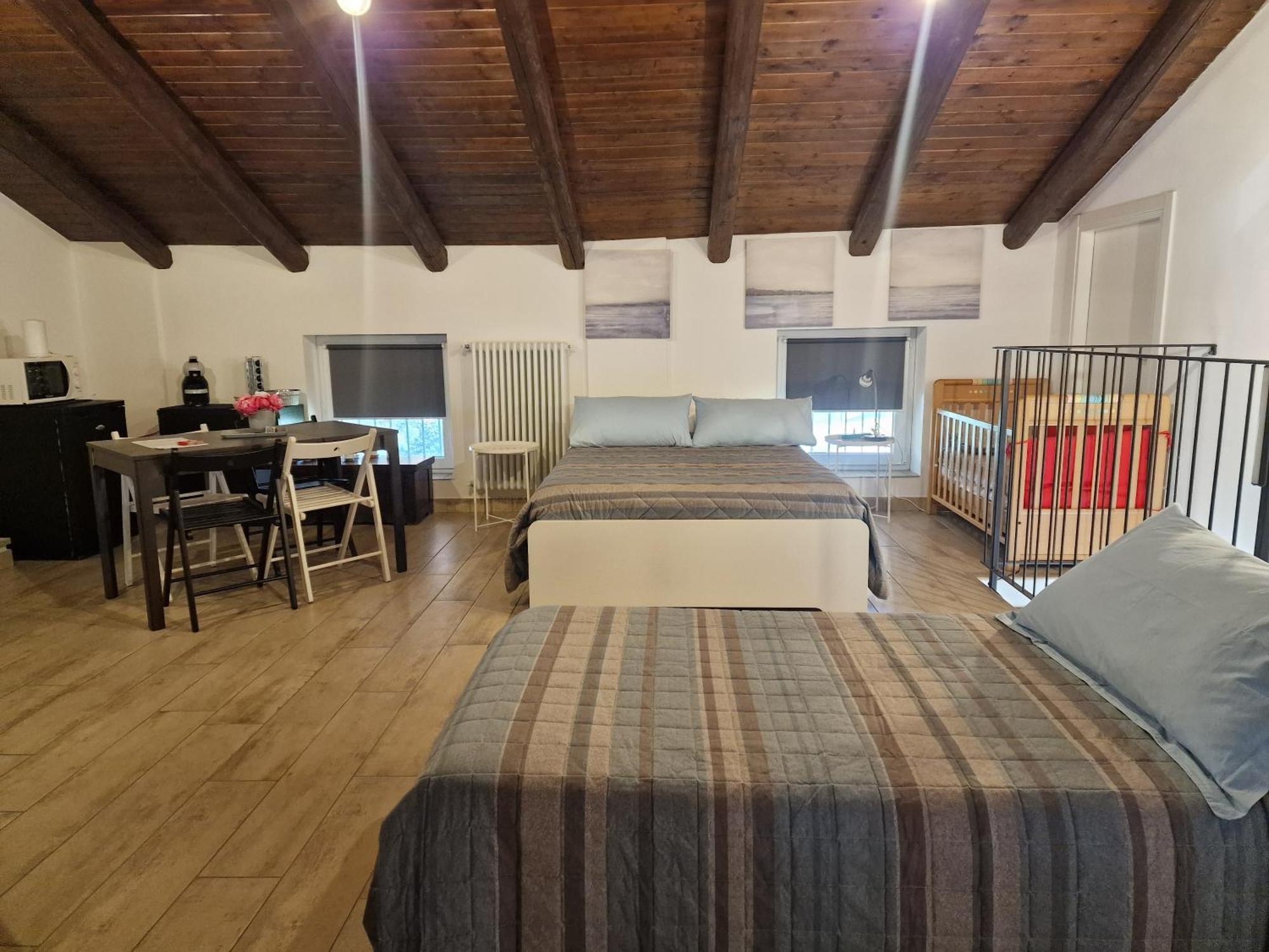 La Tana Dei Corgi Bed & Breakfast Moncrivello Eksteriør bilde