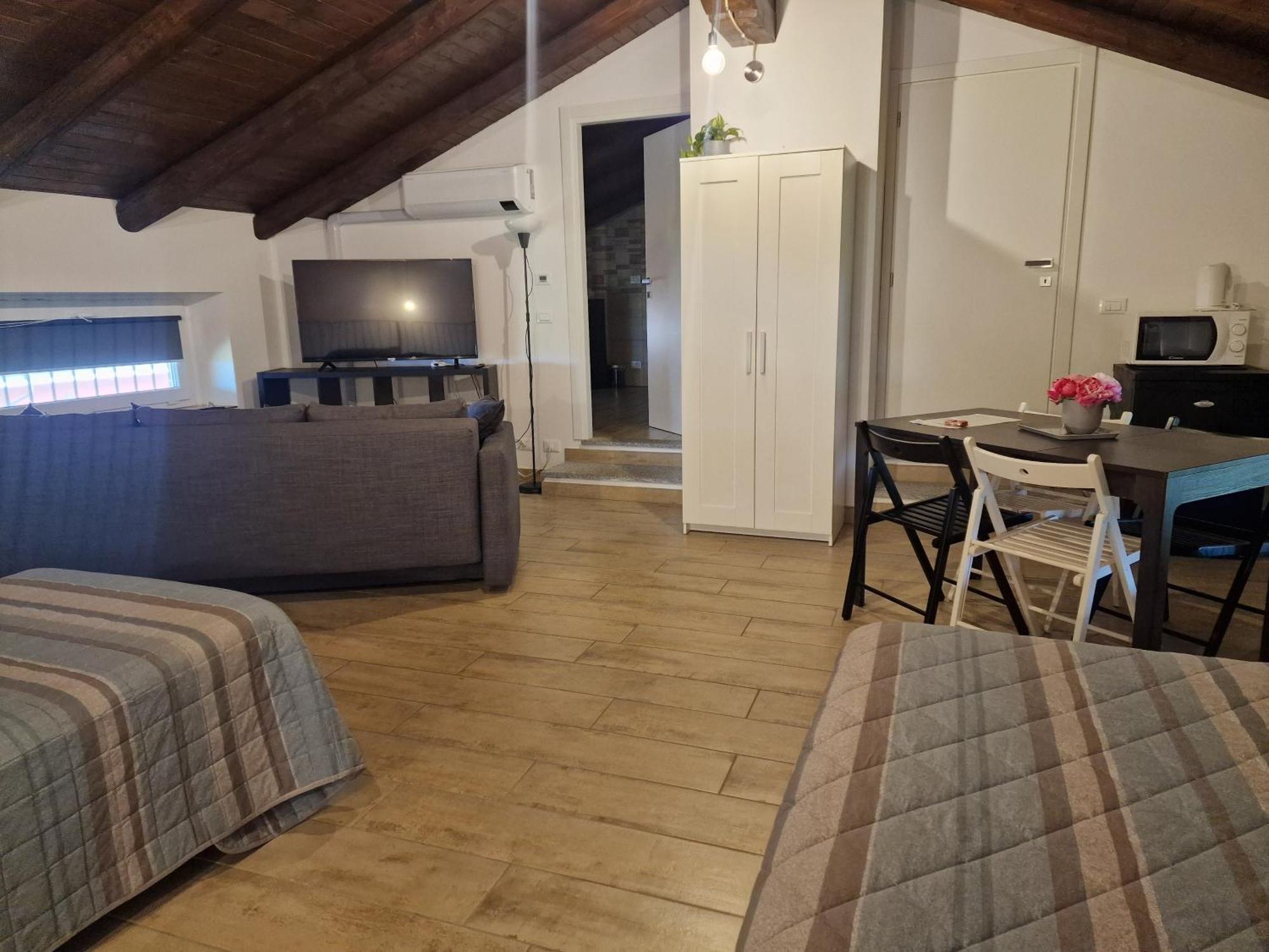 La Tana Dei Corgi Bed & Breakfast Moncrivello Eksteriør bilde