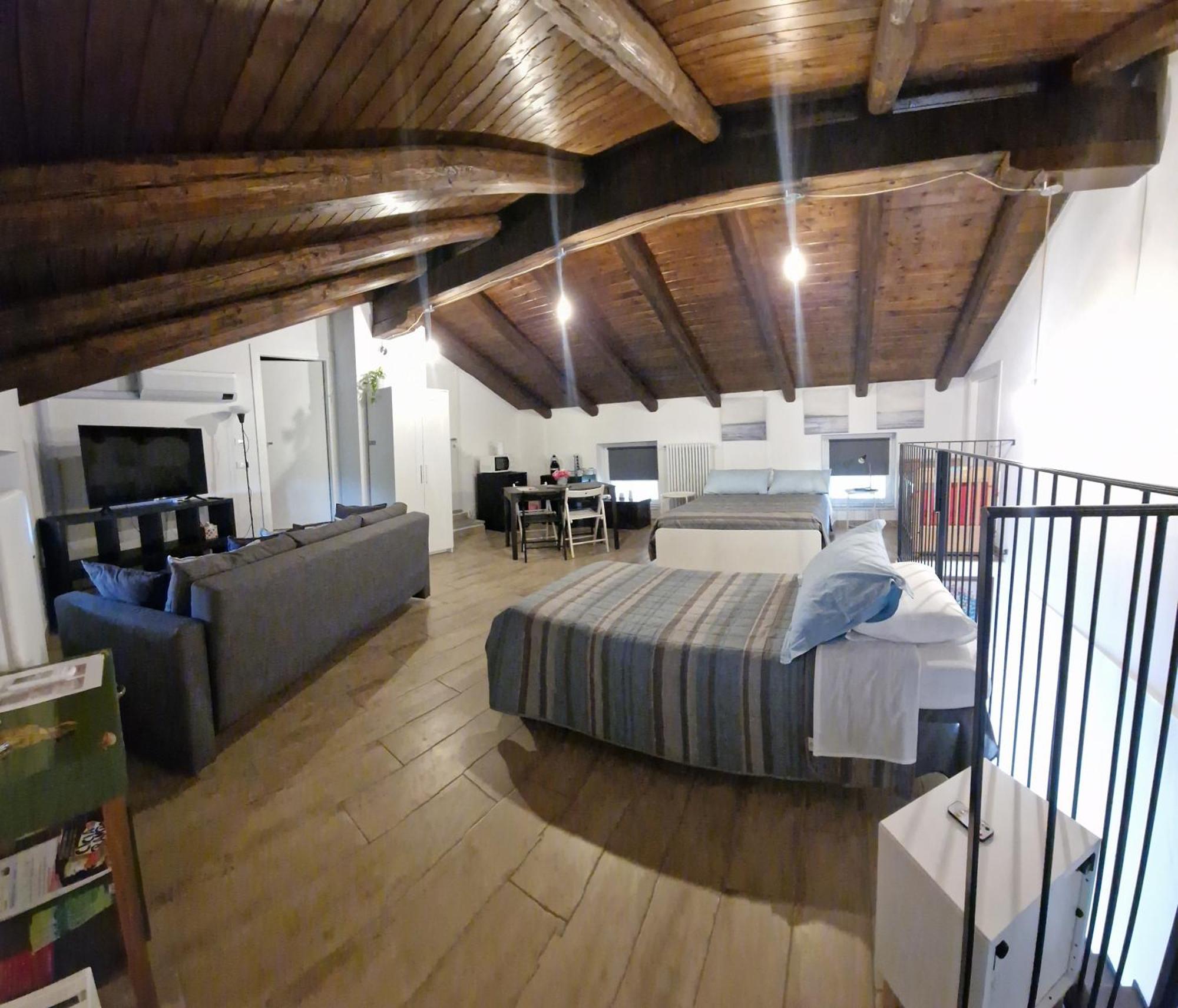 La Tana Dei Corgi Bed & Breakfast Moncrivello Eksteriør bilde